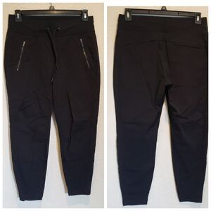 ATHLETA Women’s High Road Black Cargo Pants SIZE 10